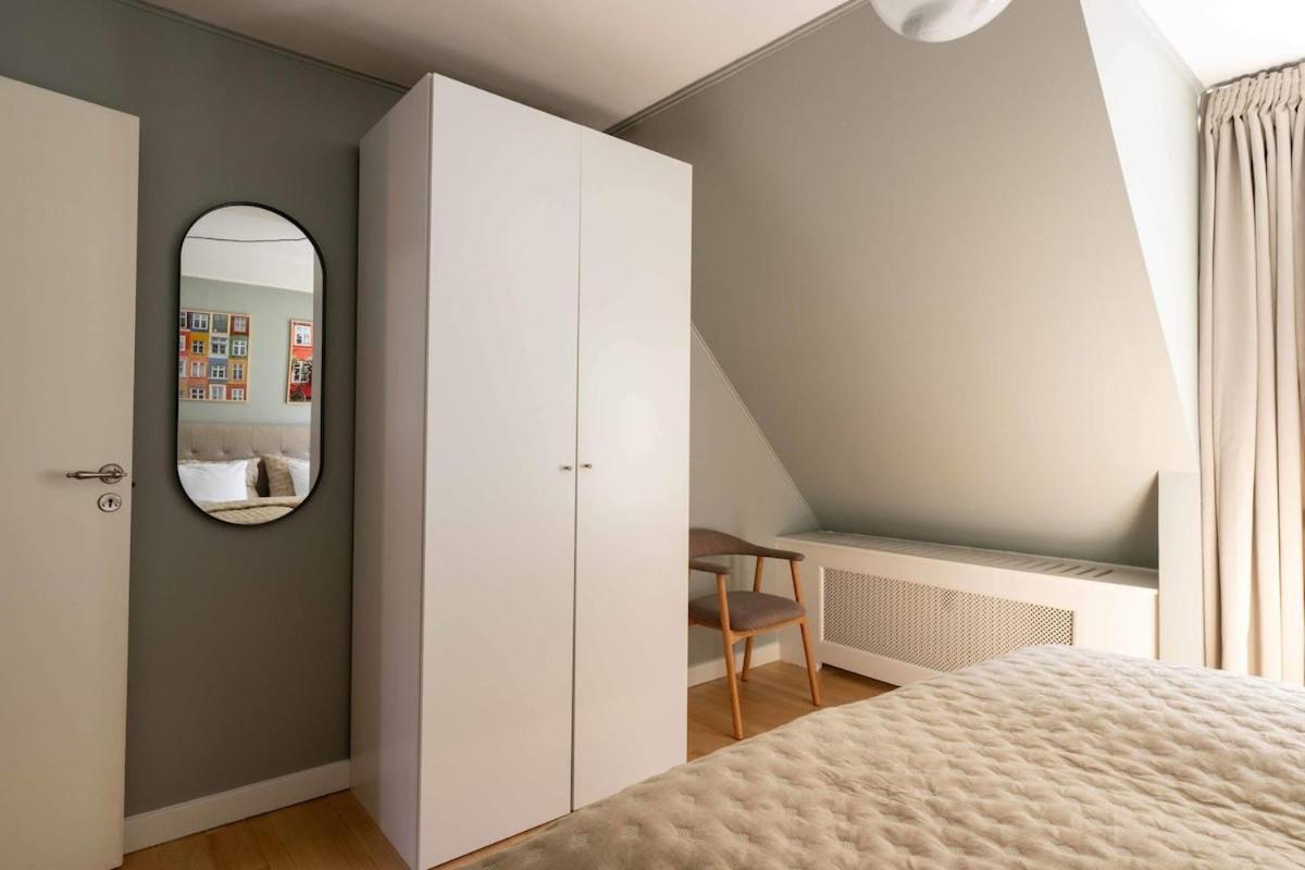 Apartment 10 Person In The Heart Of